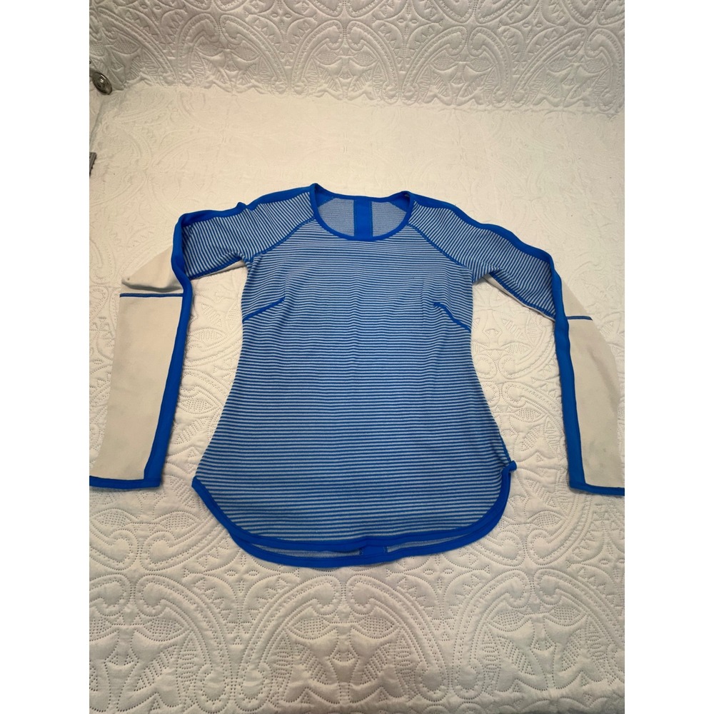 Lululemon Swiftly Tech Long Sleeve Shirt Blue White Striped Size 4 Thumbholes